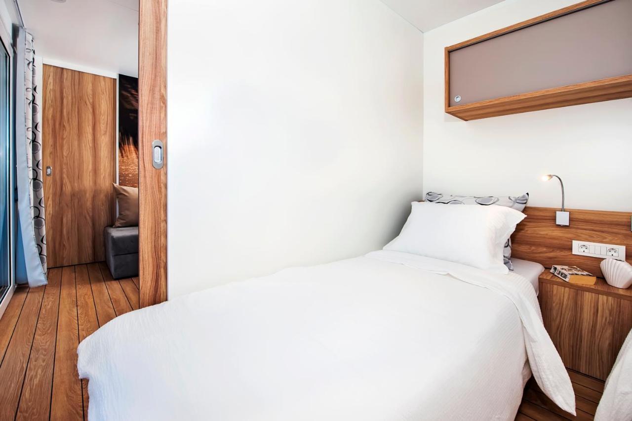 Pineta Mobile Home In Porton Biondi Camp Rovinj Bagian luar foto