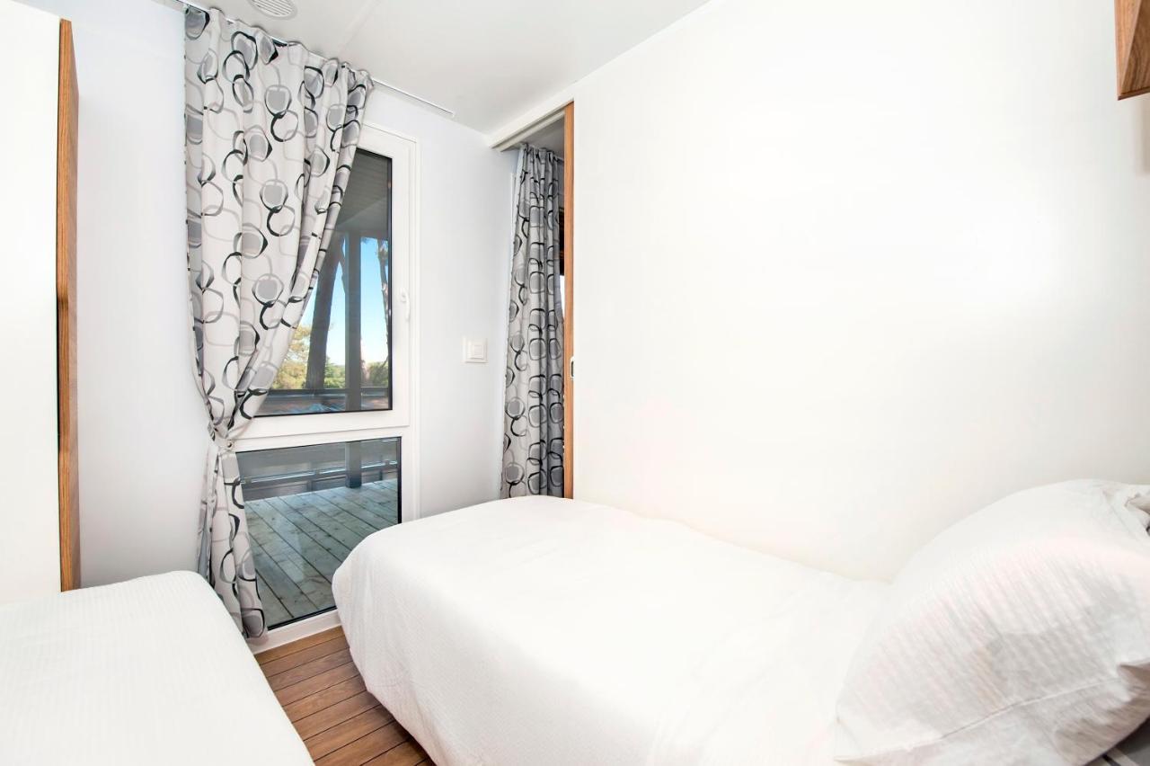 Pineta Mobile Home In Porton Biondi Camp Rovinj Bagian luar foto
